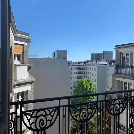 L'escapade Parisienne